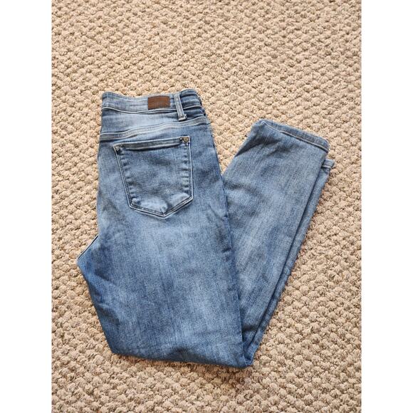 Judy Blue Boyfriend Fit 9/29 Blue Denim Jeans - Picture 2 of 12